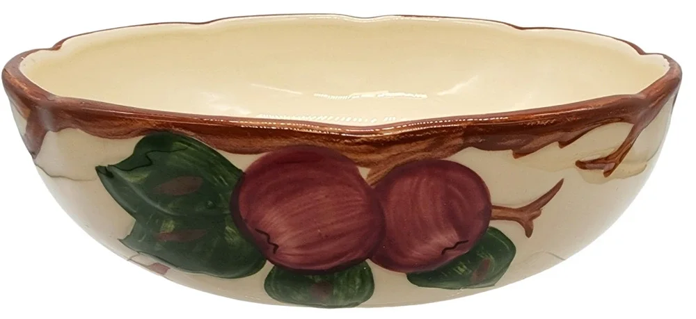 Franciscan USA Apple Pottery Vegetable Serving Bowl 8¼in black 1949 mark